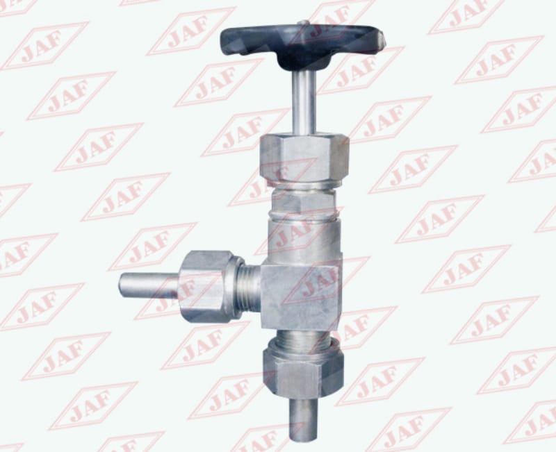 螺紋連接直角截止閥J24F（B）-40（25）、螺紋連接直角節(jié)流閥L24F（B）-40（25）